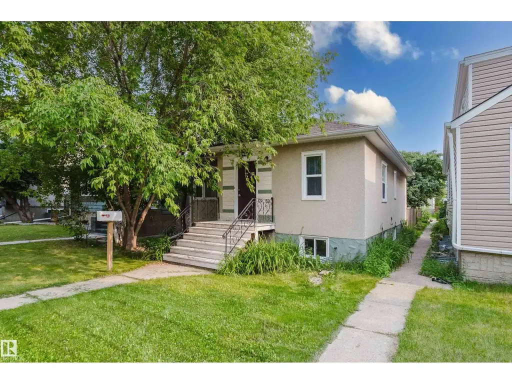 10623 76 Av Nw, Edmonton